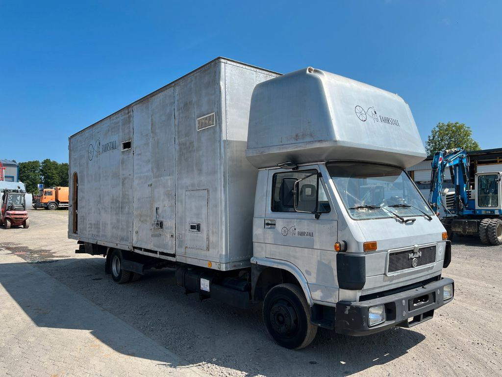 MAN VW-MAN LO2 Koffer Schlafkabine MAN VW-MAN LO2 Koffer Schlafkabine - Dobozos kisteherautó: 1 kép. MAN VW-MAN LO2 Koffer Schlafkabine MAN VW-MAN LO2 Koffer Schlafkabine - Dobozos kisteherautó: 1 kép.