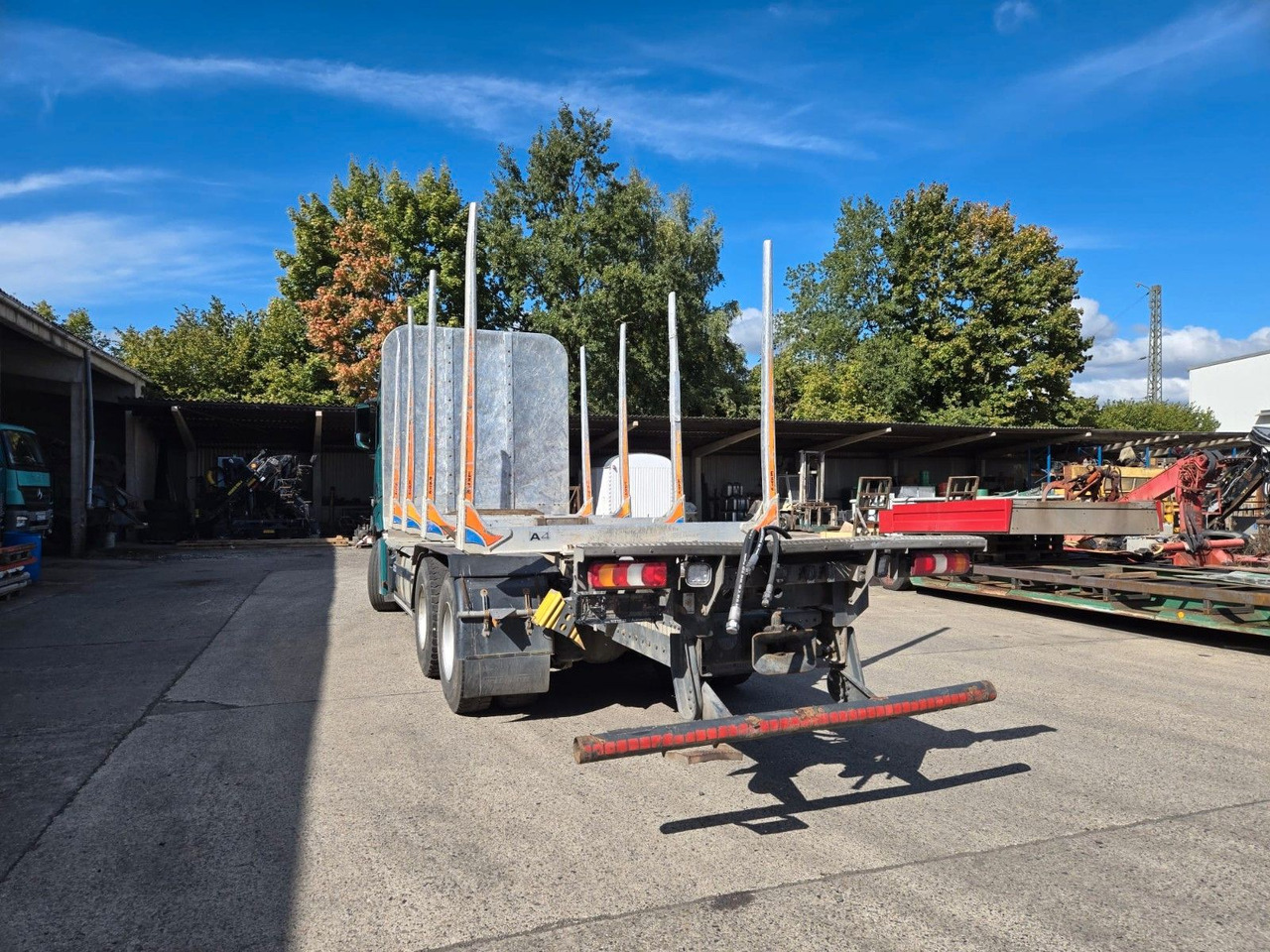 Mercedes-Benz Actros 2645 Holztransporter ohne Kran - Rönkszállító teherautó: 3 kép. Mercedes-Benz Actros 2645 Holztransporter ohne Kran - Rönkszállító teherautó: 3 kép.