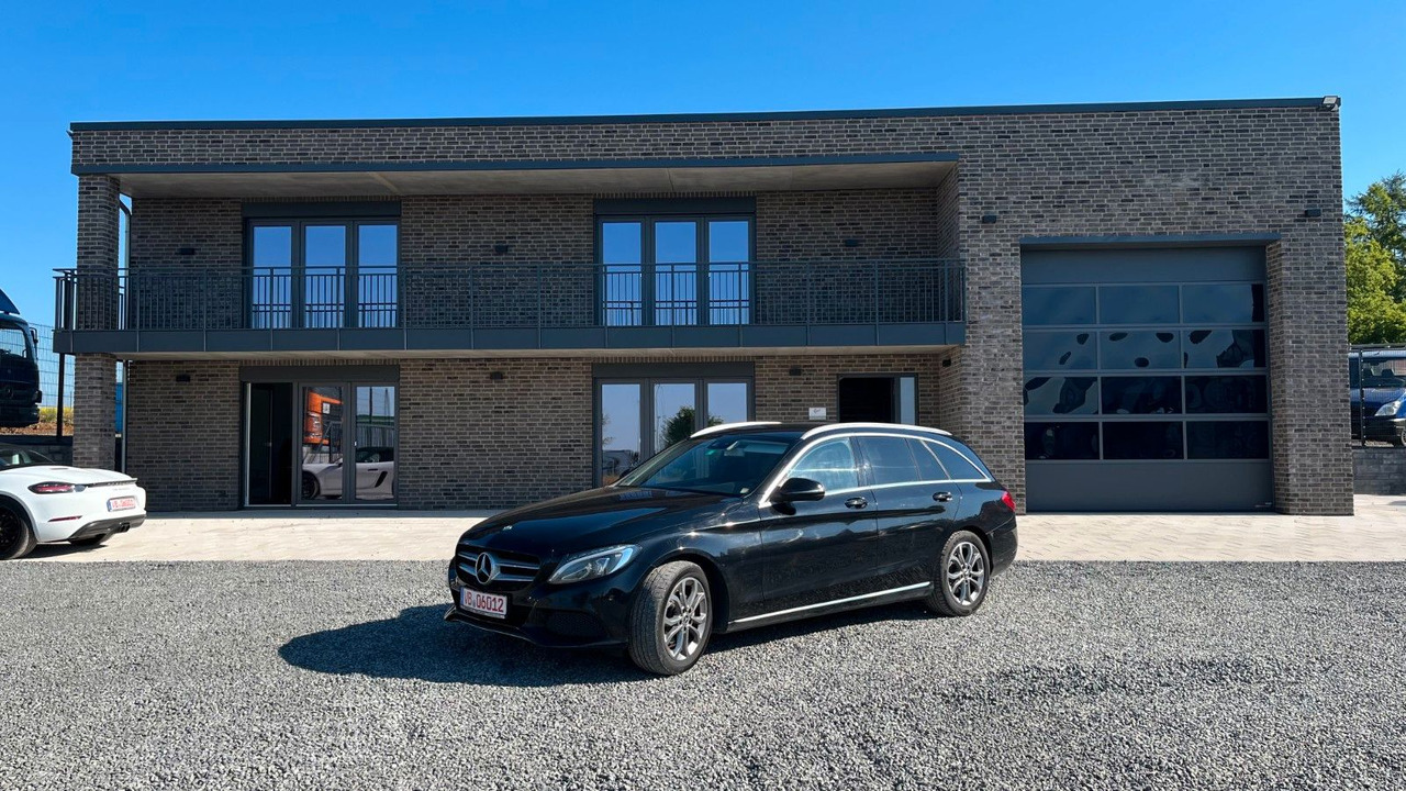 Mercedes-Benz C 220 C -Klasse T-Modell C 220 T BlueTec / d - Autó: 1 kép. Mercedes-Benz C 220 C -Klasse T-Modell C 220 T BlueTec / d - Autó: 1 kép.