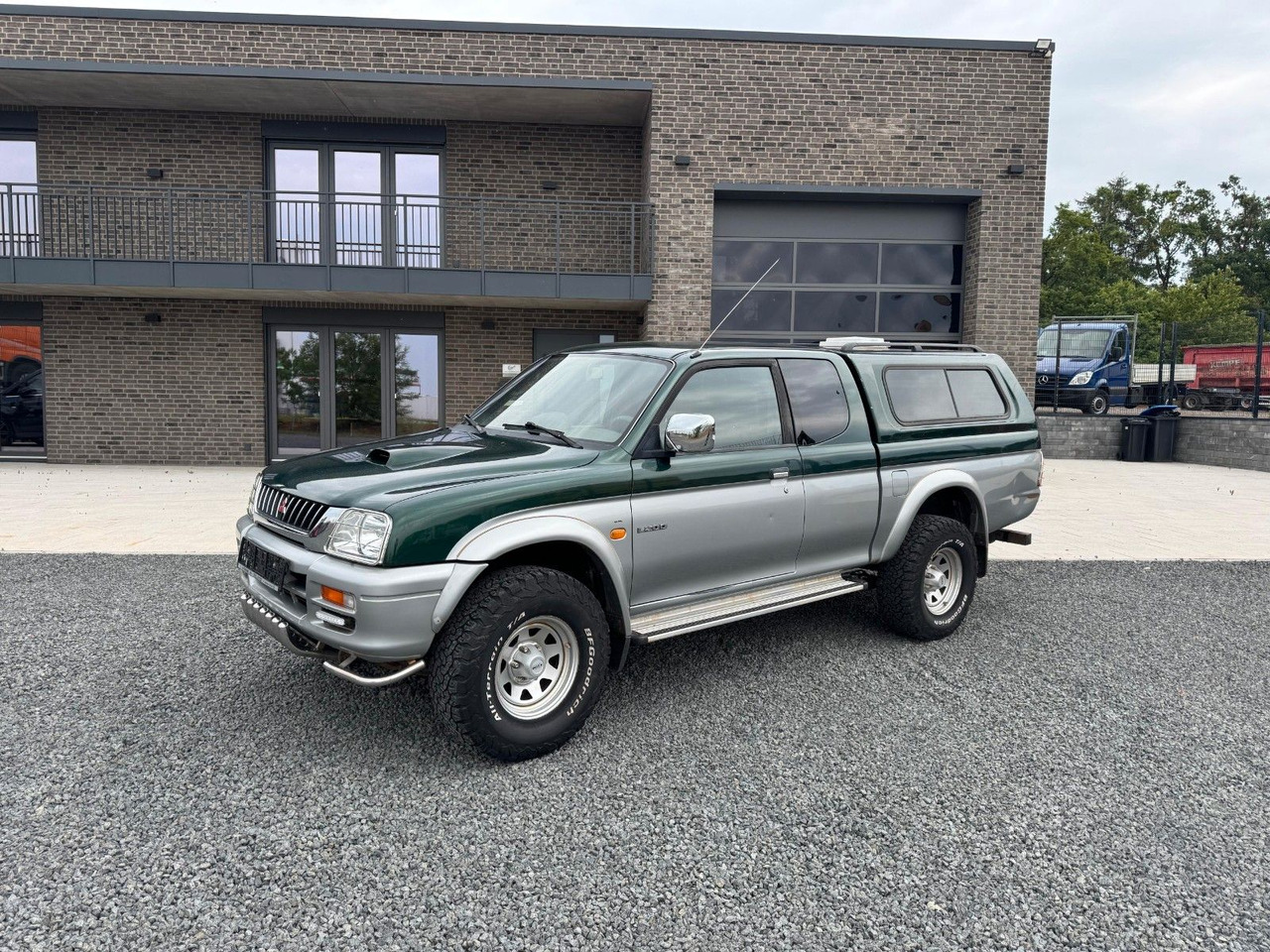Mitsubishi L200 Klima - Terepjáró/ SUV: 1 kép. Mitsubishi L200 Klima - Terepjáró/ SUV: 1 kép.