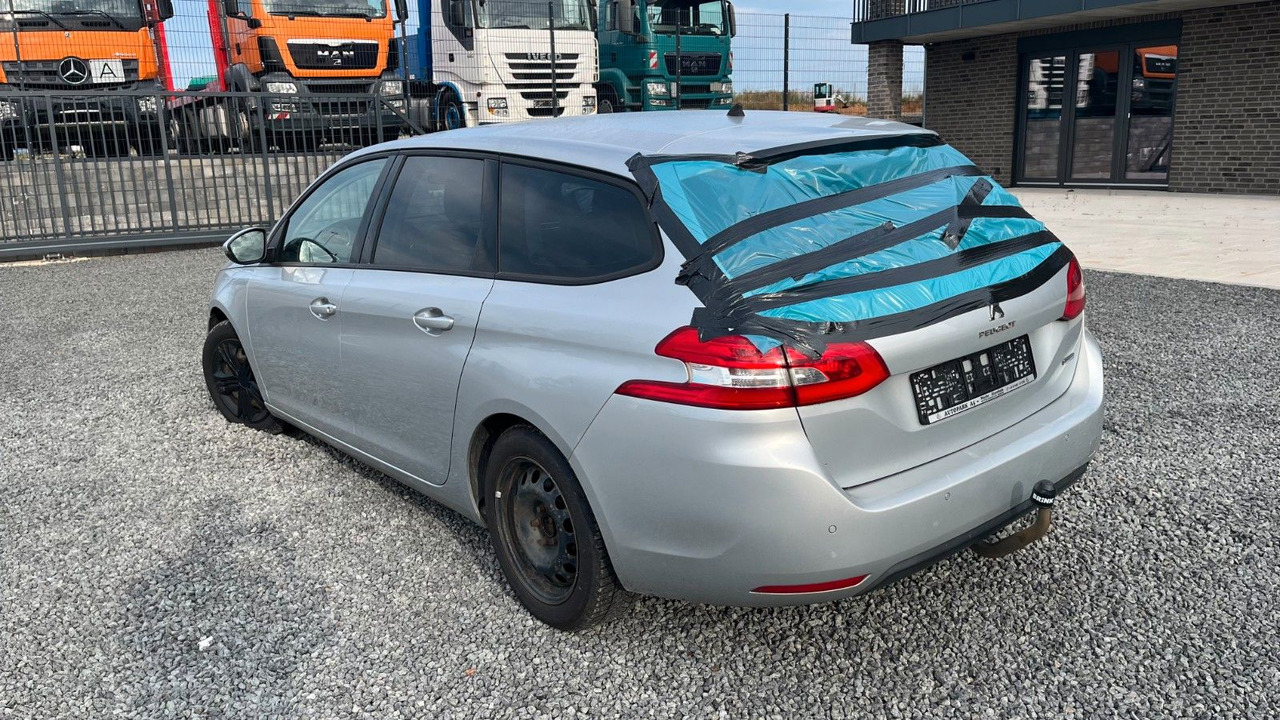 Peugeot 308 SW Active - Kombi: 5 kép. Peugeot 308 SW Active - Kombi: 5 kép.