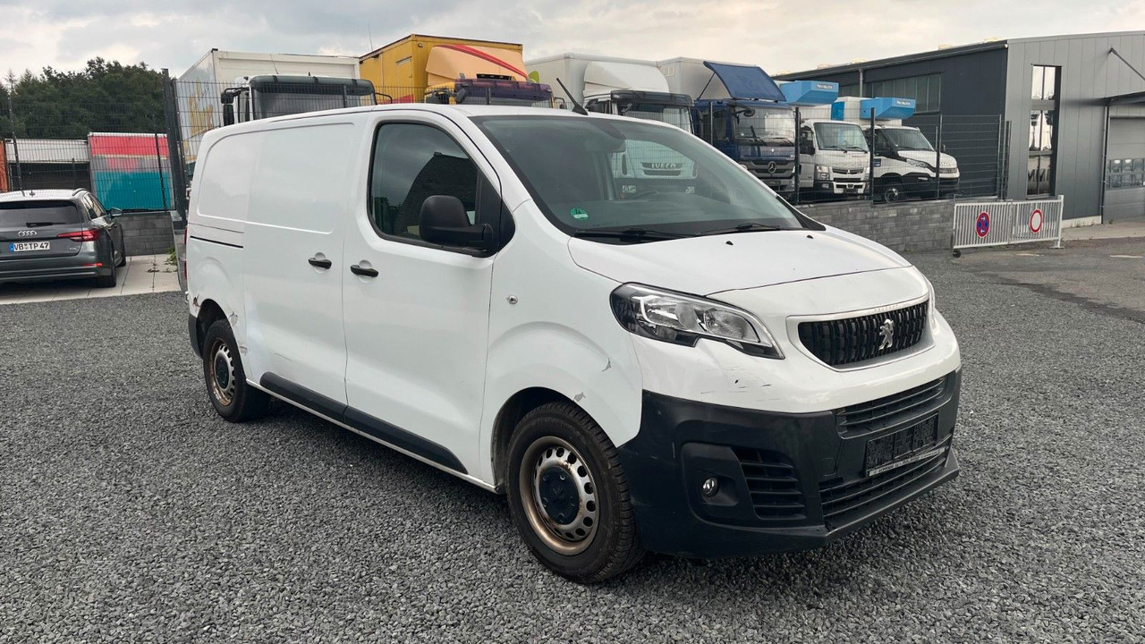 Peugeot Expert Kasten Premium L2 - Kisbusz: 3 kép. Peugeot Expert Kasten Premium L2 - Kisbusz: 3 kép.