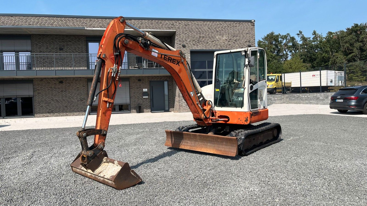 Terex TC 50 5000 Kg Minibagger SW Wie U50 KX057 PC50 Terex TC 50 5000 Kg Minibagger SW Wie U50 KX057 PC50 - Minikotró: 2 kép. Terex TC 50 5000 Kg Minibagger SW Wie U50 KX057 PC50 Terex TC 50 5000 Kg Minibagger SW Wie U50 KX057 PC50 - Minikotró: 2 kép.