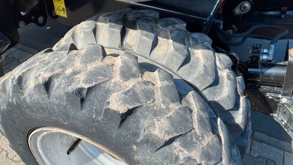 Gumikerekes kotró Terex TW85 Mobilbagger 8600 Kg Verstellausleger Terex TW85 Mobilbagger 8600 Kg Verstellausleger: 9 kép.