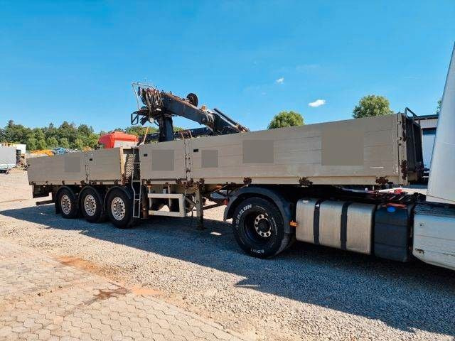 VM Trailers / Tri Axle crane Kran Hiab 095-1 - Platós félpótkocsi: 2 kép. VM Trailers / Tri Axle crane Kran Hiab 095-1 - Platós félpótkocsi: 2 kép.