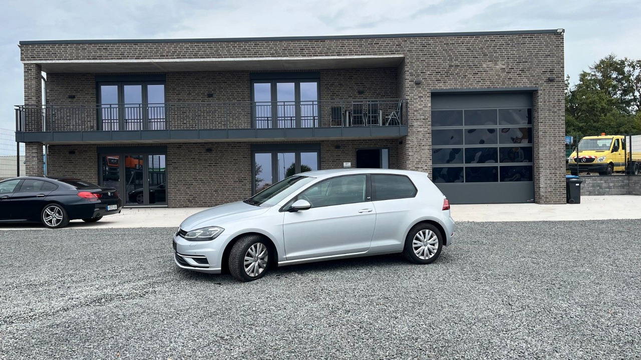 Volkswagen Golf VII Lim. Sound Start-Stopp - Autó: 1 kép. Volkswagen Golf VII Lim. Sound Start-Stopp - Autó: 1 kép.