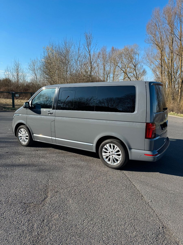 Volkswagen T6.1 Transporter Multivan Generation Six 4x4 - Kisbusz: 4 kép. Volkswagen T6.1 Transporter Multivan Generation Six 4x4 - Kisbusz: 4 kép.