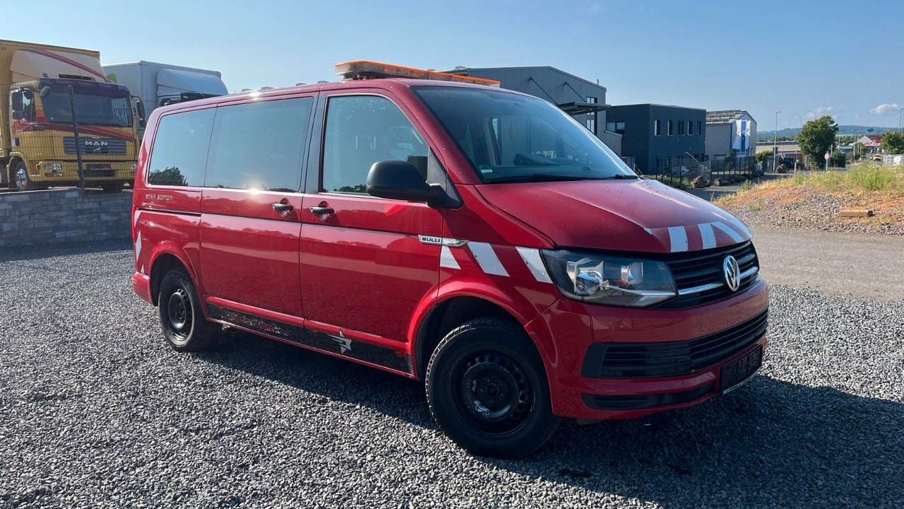 Volkswagen T6 Bus Multivan Trendline - Kisbusz: 3 kép. Volkswagen T6 Bus Multivan Trendline - Kisbusz: 3 kép.