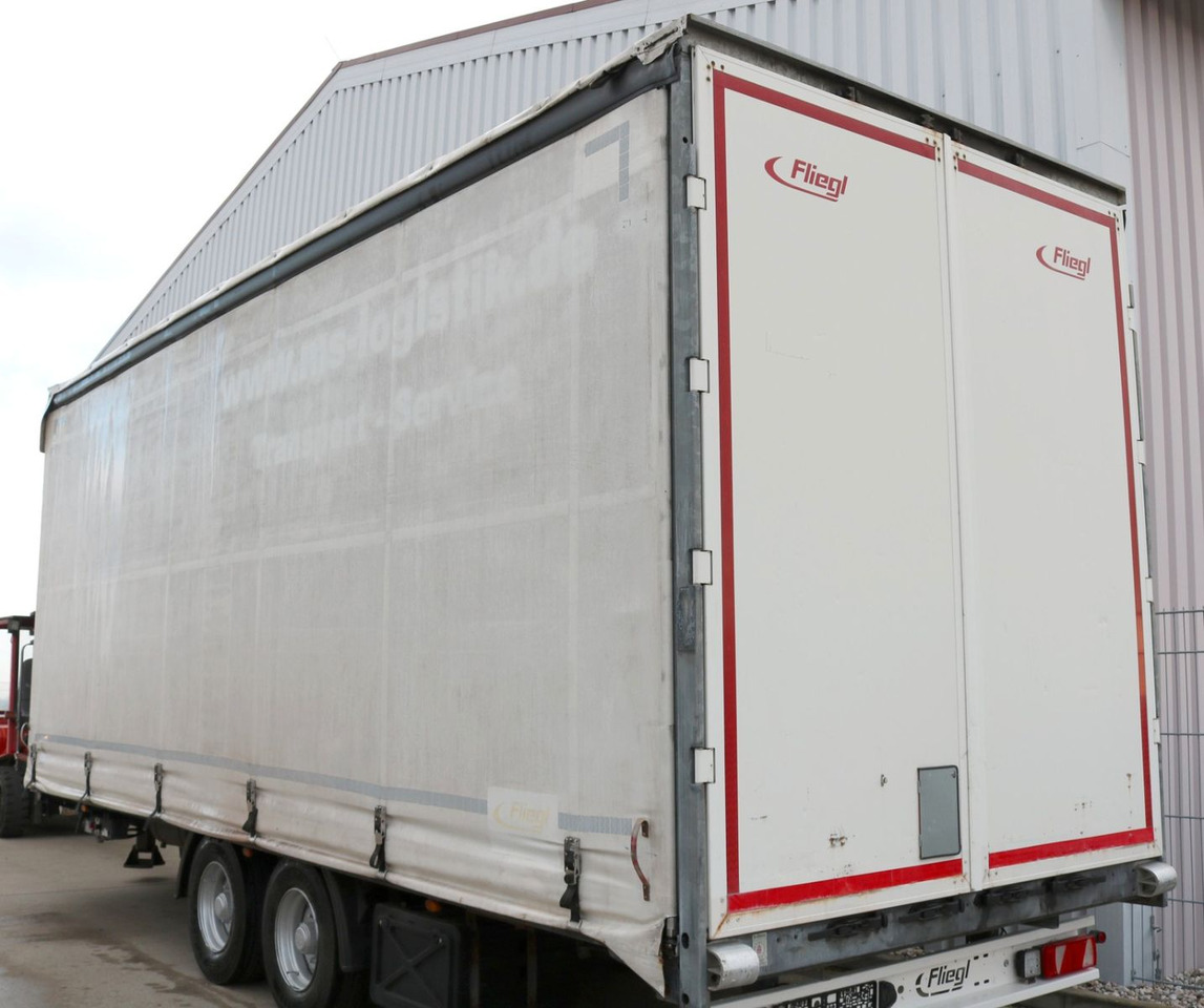 Fliegl TPS 118 Tandem Anh. 11,8t verzinkt + EDSCHA - Ponyvás pótkocsi: 3 kép. Fliegl TPS 118 Tandem Anh. 11,8t verzinkt + EDSCHA - Ponyvás pótkocsi: 3 kép.