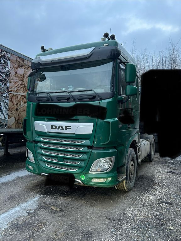DAF XF 530 PxP 4x4 Hydraulik DAF XF 530 PxP 4x4 Hydraulik - Nyergesvontató: 1 kép. DAF XF 530 PxP 4x4 Hydraulik DAF XF 530 PxP 4x4 Hydraulik - Nyergesvontató: 1 kép.