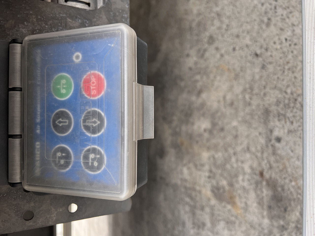 Ackermann Z-KA-F10.5/7,6 1 Achs Jumbo- Planenanhänger 10,5 t GG - Ponyvás pótkocsi: 3 kép. Ackermann Z-KA-F10.5/7,6 1 Achs Jumbo- Planenanhänger 10,5 t GG - Ponyvás pótkocsi: 3 kép.