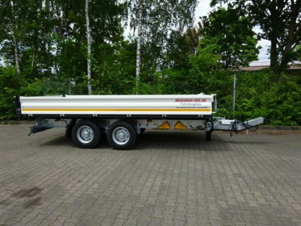 Möslein 13 t Tandem 3- Seitenkipper Tieflader-- Neufahr - Pótkocsi billenőplatós: 3 kép. Möslein 13 t Tandem 3- Seitenkipper Tieflader-- Neufahr - Pótkocsi billenőplatós: 3 kép.