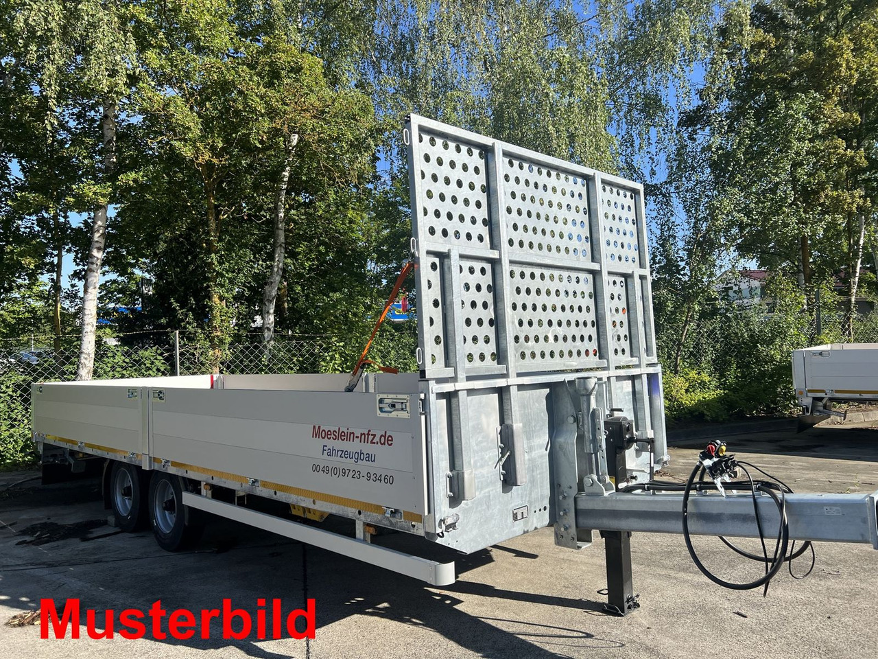 Platós pótkocsi Möslein  14,4 t Tandem- Pritschenanhänger- Tieflader: 10 kép.