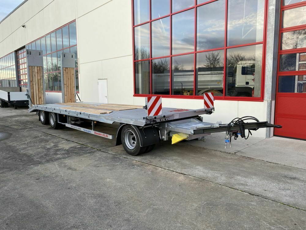 Möslein 3 Achs Tieflader mit gerader Ladefläche 9 m, Ne - Pótkocsi mélybölcsős: 3 kép. Möslein 3 Achs Tieflader mit gerader Ladefläche 9 m, Ne - Pótkocsi mélybölcsős: 3 kép.