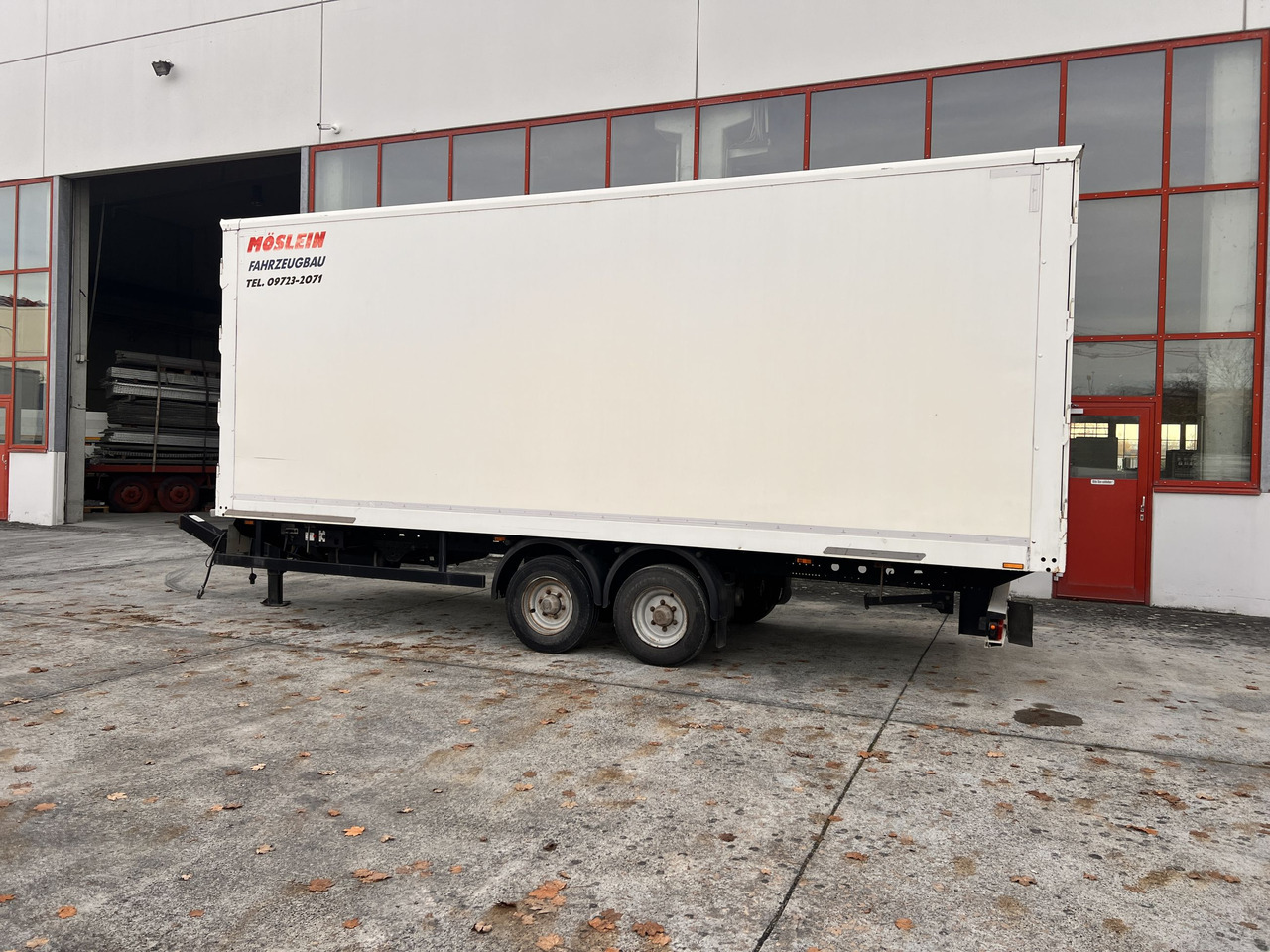 Möslein TKO 105 D Schwebheim Tandem- Koffer- Anhänger, Durchladbar - Pótkocsi dobozos: 5 kép. Möslein TKO 105 D Schwebheim Tandem- Koffer- Anhänger, Durchladbar - Pótkocsi dobozos: 5 kép.