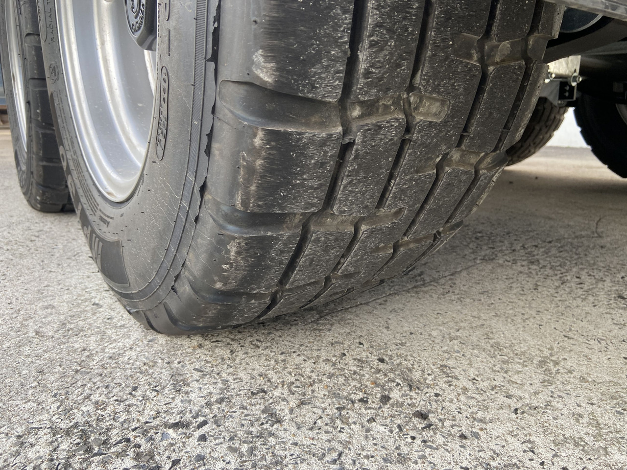 Möslein TTD 11 Breite Reifen 5,70 lang Kipper Tieflader, Breite Reifen, 5,70 m lang-- Neufahrzeug -- - Pótkocsi billenőplatós: 4 kép. Möslein TTD 11 Breite Reifen 5,70 lang Kipper Tieflader, Breite Reifen, 5,70 m lang-- Neufahrzeug -- - Pótkocsi billenőplatós: 4 kép.