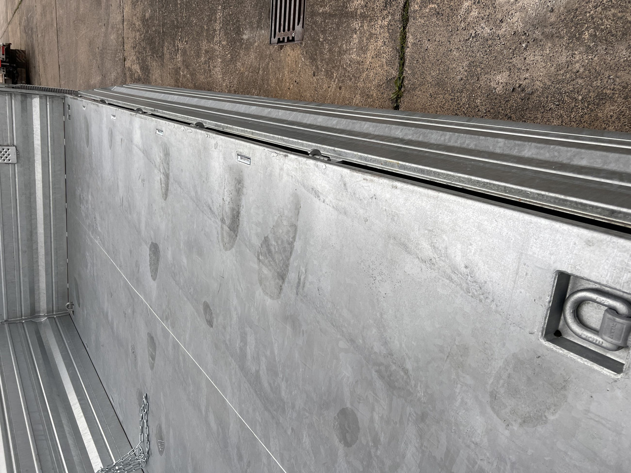 Möslein TTD 19 AB 19 t Tandem 3 Seiten Kipper TiefladerAufsatzbordwänden-- Neufahrzeug -- - Pótkocsi billenőplatós: 2 kép. Möslein TTD 19 AB 19 t Tandem 3 Seiten Kipper TiefladerAufsatzbordwänden-- Neufahrzeug -- - Pótkocsi billenőplatós: 2 kép.