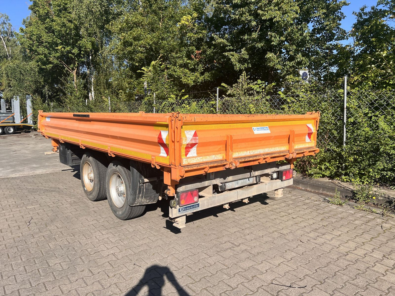 Müller-Mitteltal 14 t Tandemkipper- Tieflader - Pótkocsi billenőplatós: 2 kép. Müller-Mitteltal 14 t Tandemkipper- Tieflader - Pótkocsi billenőplatós: 2 kép.