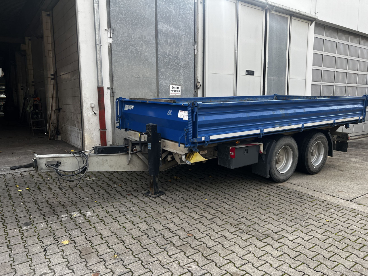 Müller Mitteltal TA-2  14,4 t Tandemkipper, Breitbereifung - Pótkocsi billenőplatós: 2 kép. Müller Mitteltal TA-2  14,4 t Tandemkipper, Breitbereifung - Pótkocsi billenőplatós: 2 kép.