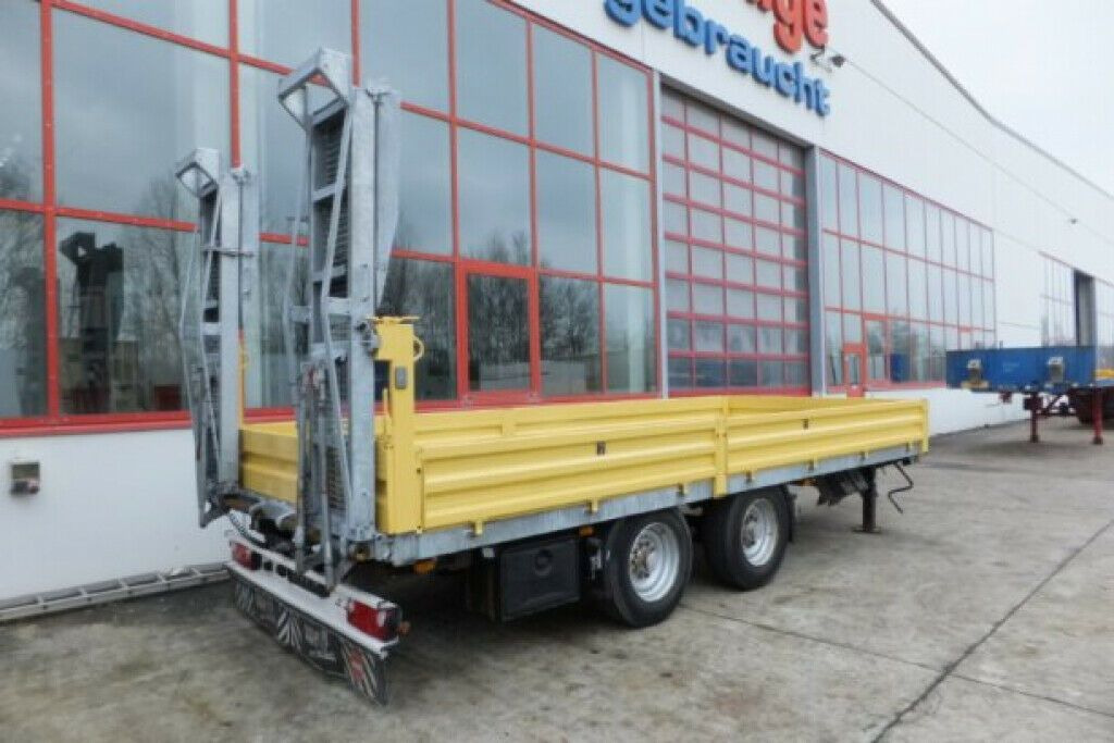 Obermaier 13,5 t Tandemtieflader - Pótkocsi mélybölcsős: 4 kép. Obermaier 13,5 t Tandemtieflader - Pótkocsi mélybölcsős: 4 kép.