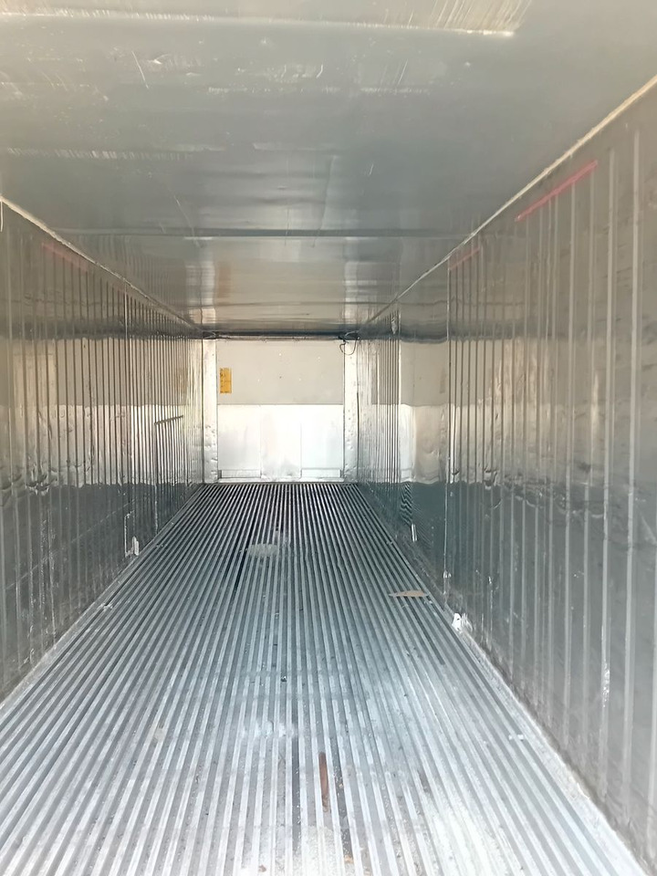 Heizcontainer - Félpótkocsi cserefelépítményes: 5 kép. Heizcontainer - Félpótkocsi cserefelépítményes: 5 kép.
