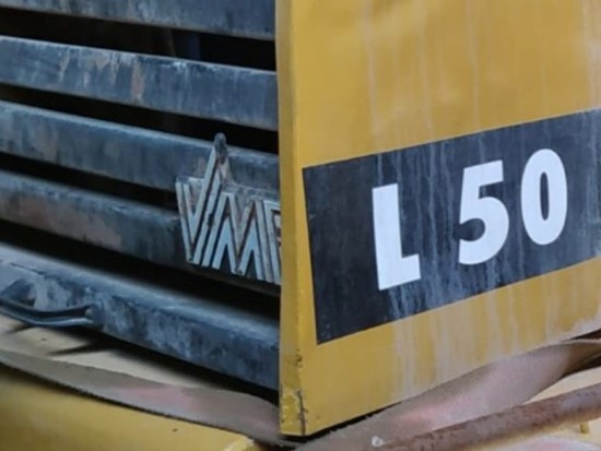 VOLVO L50 (PIEZAS / DESGUACE) - Gumikerekes homlokrakodó: 1 kép. VOLVO L50 (PIEZAS / DESGUACE) - Gumikerekes homlokrakodó: 1 kép.