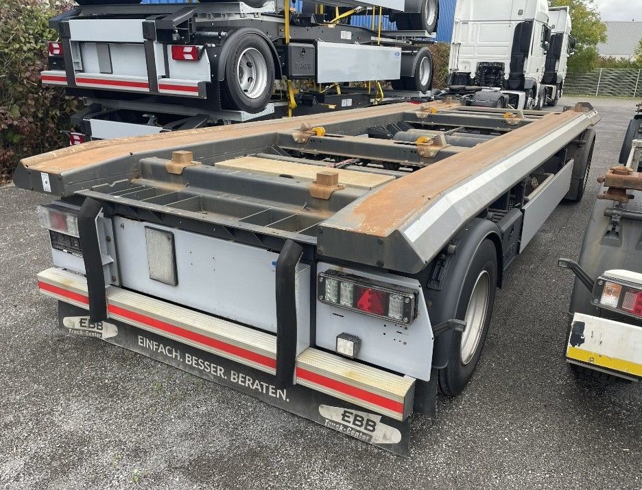 Außenroller 20 AR - Multiliftes/ Konténerszállító pótkocsi: 5 kép. Außenroller 20 AR - Multiliftes/ Konténerszállító pótkocsi: 5 kép.