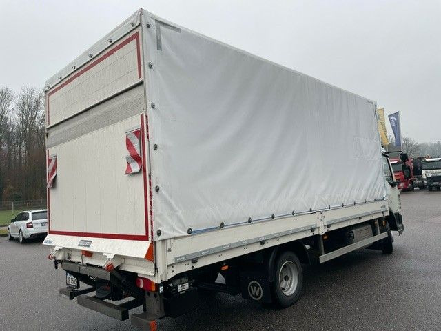 DAF FA LF 210 8t Pritsche/Plane+LBW - Ponyvás teherautó: 4 kép. DAF FA LF 210 8t Pritsche/Plane+LBW - Ponyvás teherautó: 4 kép.