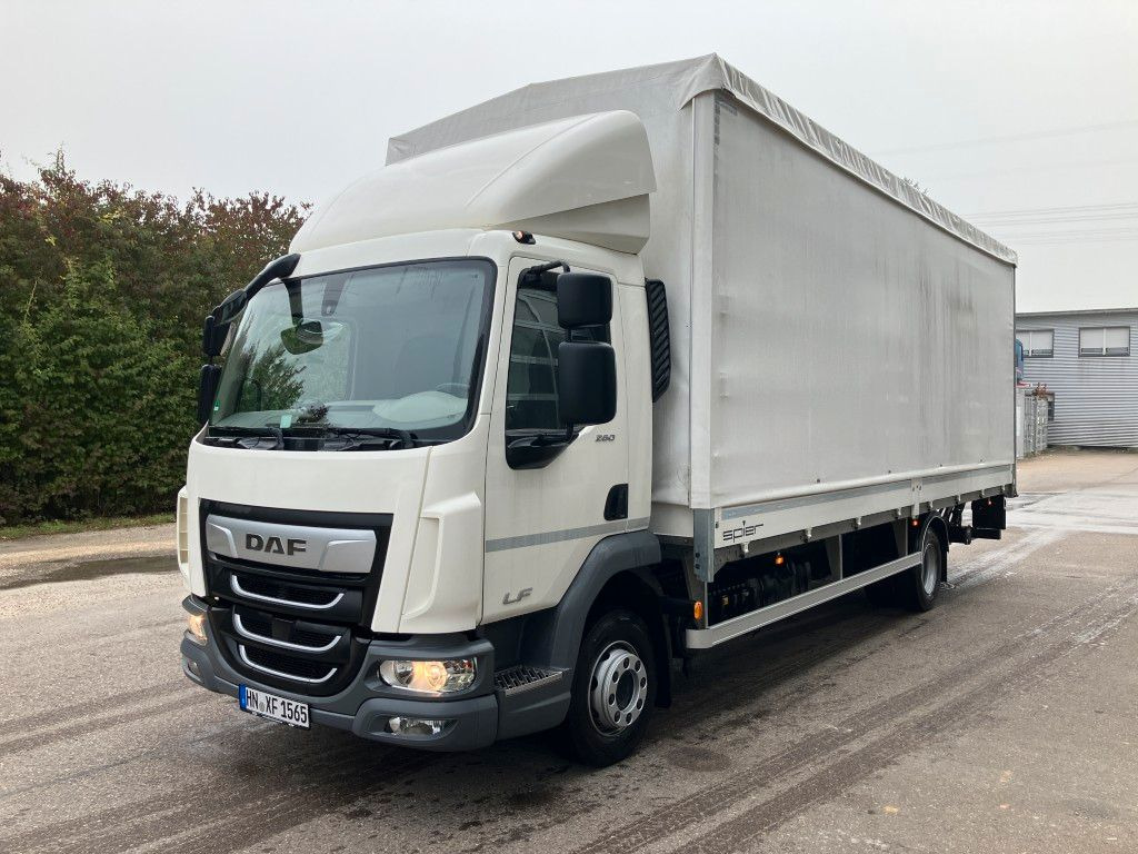 DAF FA LF 260 12t Spier Pritsche Plane LBW - Ponyvás teherautó: 1 kép. DAF FA LF 260 12t Spier Pritsche Plane LBW - Ponyvás teherautó: 1 kép.