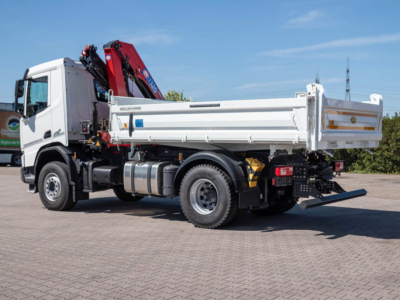 DAF FA XDC 370 Krankipper DAF XDC 370 FA Meiller Krankipper HMF - Darus autó, Billenőplatós teherautó: 5 kép. DAF FA XDC 370 Krankipper DAF XDC 370 FA Meiller Krankipper HMF - Darus autó, Billenőplatós teherautó: 5 kép.