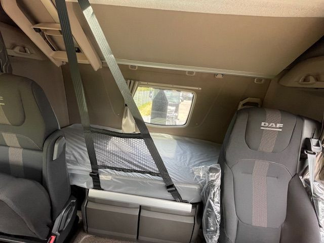 Horgos rakodó teherautó DAF FAN XF 480 NGD: 19 kép. Horgos rakodó teherautó DAF FAN XF 480 NGD: 19 kép.