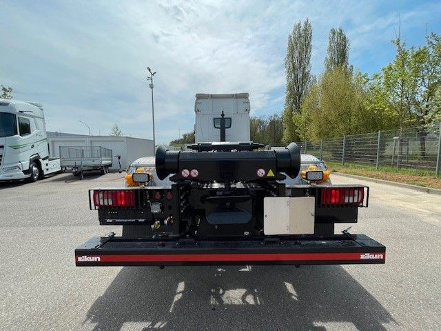 Horgos rakodó teherautó DAF FAN XF 480 NGD: 10 kép. Horgos rakodó teherautó DAF FAN XF 480 NGD: 10 kép.