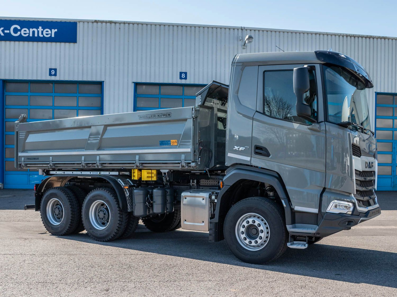 DAF FAT XFC 530 Meiller Trigenius D316 DAF FAT XFC 530 Meiller Trigenius D316 - Billenőplatós teherautó: 5 kép. DAF FAT XFC 530 Meiller Trigenius D316 DAF FAT XFC 530 Meiller Trigenius D316 - Billenőplatós teherautó: 5 kép.