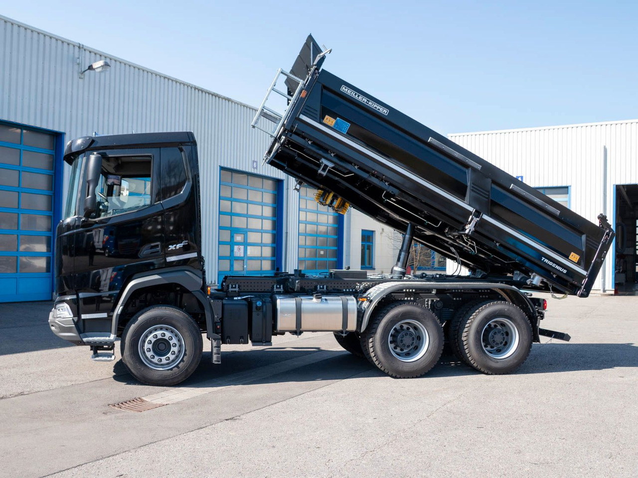 DAF FAT XFC 530 Meiller Trigenius D316 DAF FAT XFC 530 Meiller Trigenius D316 - Billenőplatós teherautó: 4 kép. DAF FAT XFC 530 Meiller Trigenius D316 DAF FAT XFC 530 Meiller Trigenius D316 - Billenőplatós teherautó: 4 kép.