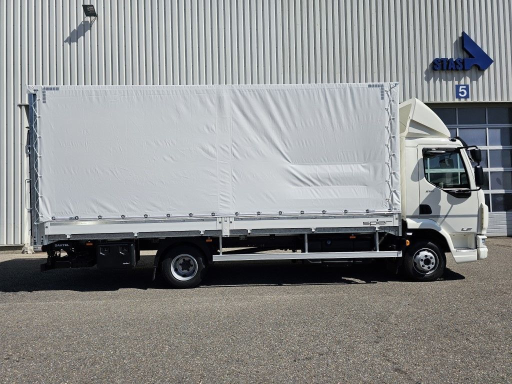 DAF LF 210 7,49t Spier Pritsche-Plane LBW Tageszulas DAF FA LF 210 08t Spier Pritsche mit LBW - Ponyvás teherautó: 3 kép. DAF LF 210 7,49t Spier Pritsche-Plane LBW Tageszulas DAF FA LF 210 08t Spier Pritsche mit LBW - Ponyvás teherautó: 3 kép.