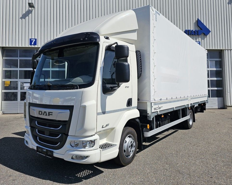 DAF LF 210 7,49t Spier Pritsche-Plane LBW Tageszulas DAF FA LF 210 08t Spier Pritsche mit LBW - Ponyvás teherautó: 1 kép. DAF LF 210 7,49t Spier Pritsche-Plane LBW Tageszulas DAF FA LF 210 08t Spier Pritsche mit LBW - Ponyvás teherautó: 1 kép.