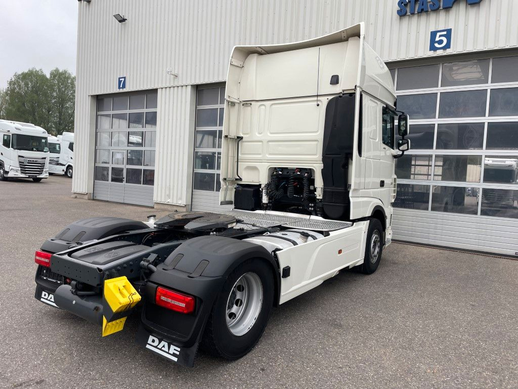 DAF FT XF 480 SSC - Nyergesvontató: 5 kép. DAF FT XF 480 SSC - Nyergesvontató: 5 kép.