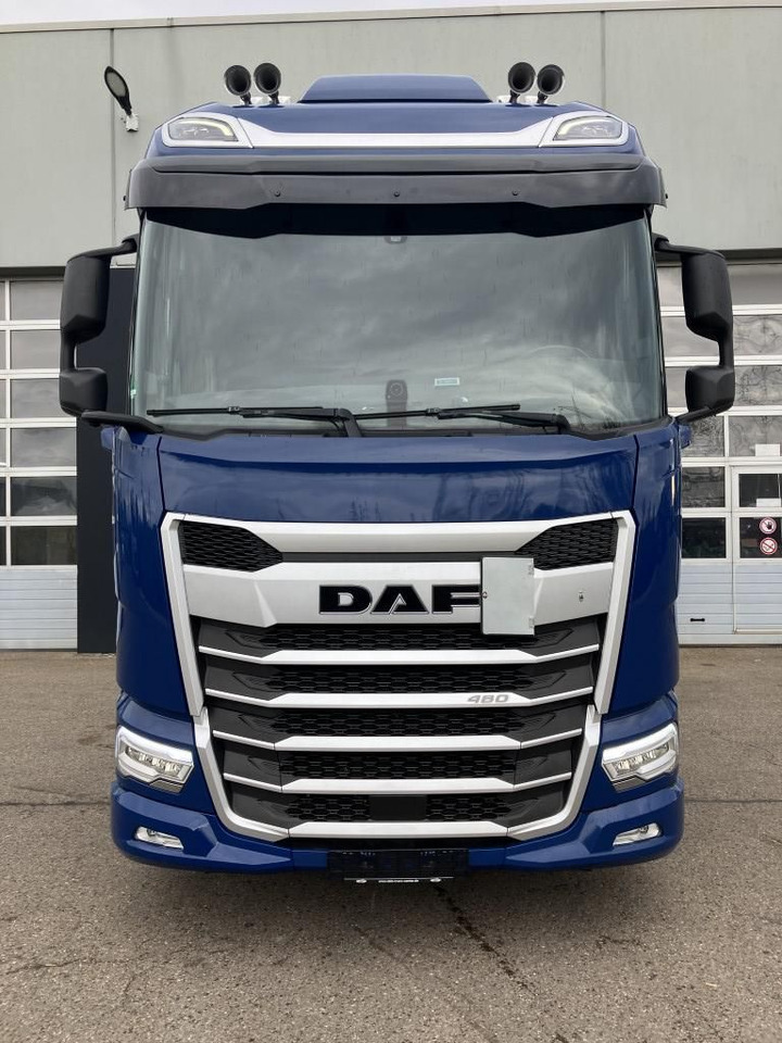 DAF FT XG 480 - Nyergesvontató: 2 kép. DAF FT XG 480 - Nyergesvontató: 2 kép.