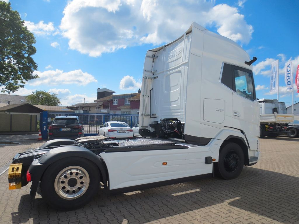 DAF XG+ 480 FT 2x verfügbar - Nyergesvontató: 4 kép. DAF XG+ 480 FT 2x verfügbar - Nyergesvontató: 4 kép.