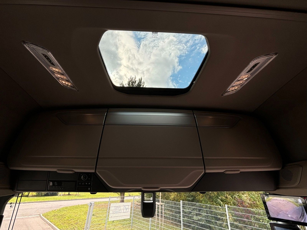 DAF XG+ 480 FT   75 Jahre DAF Edition "Limitiert" DAF XG+ 480 FT   75 Jahre DAF Edition lízing DAF XG+ 480 FT   75 Jahre DAF Edition "Limitiert" DAF XG+ 480 FT   75 Jahre DAF Edition: 17 kép.