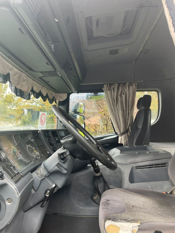 Scania B4X2 ATL, Absetzkipper - Billenőplatós teherautó, Darus autó: 5 kép. Scania B4X2 ATL, Absetzkipper - Billenőplatós teherautó, Darus autó: 5 kép.