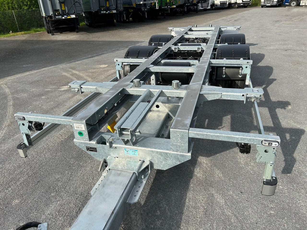 Wielton BDF Anhänger VOLUME Abstellhöhe 920-1020 mm Wielton BDF Anhänger VOLUME Abstellhöhe 920-1020 mm - Pótkocsi cserefelépítményes: 3 kép. Wielton BDF Anhänger VOLUME Abstellhöhe 920-1020 mm Wielton BDF Anhänger VOLUME Abstellhöhe 920-1020 mm - Pótkocsi cserefelépítményes: 3 kép.