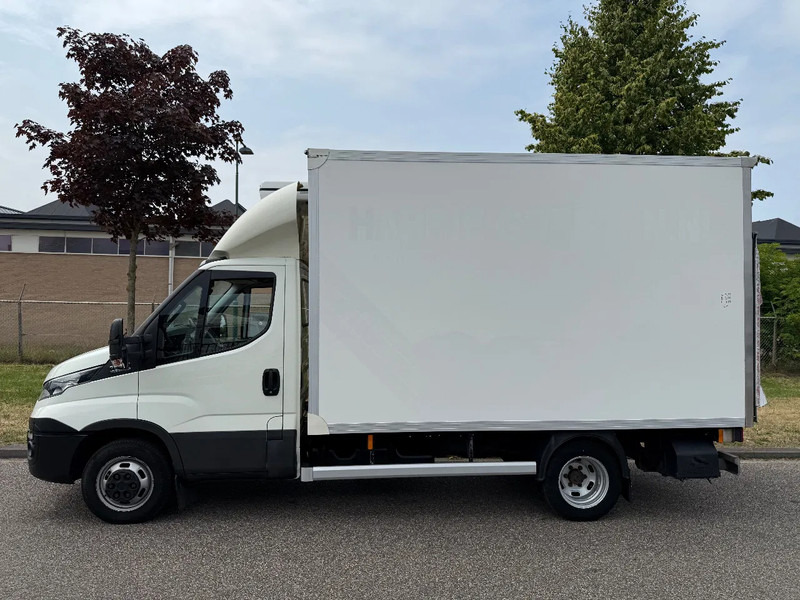 Iveco Daily 50 50C18 frigo 2018 - Hűtős kisteherautó: 4 kép. Iveco Daily 50 50C18 frigo 2018 - Hűtős kisteherautó: 4 kép.