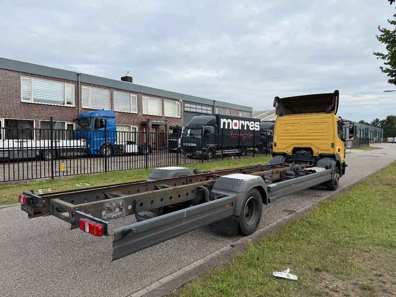 Mercedes-Benz Atego 1318 L - Alvaz teherautó: 4 kép. Mercedes-Benz Atego 1318 L - Alvaz teherautó: 4 kép.