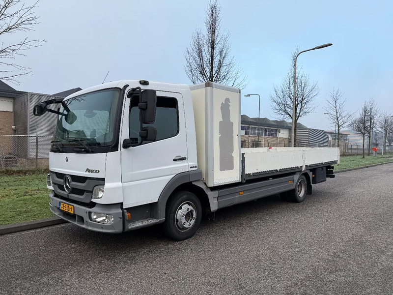 Mercedes-Benz Atego 816 2012 only 224.000 km - Platós teherautó: 1 kép. Mercedes-Benz Atego 816 2012 only 224.000 km - Platós teherautó: 1 kép.