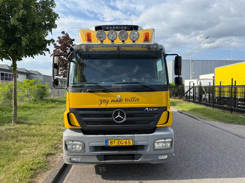 Mercedes-Benz Axor 1824 2008 euro 5 chereau + carrier 950 MT - Hűtős teherautó: 3 kép. Mercedes-Benz Axor 1824 2008 euro 5 chereau + carrier 950 MT - Hűtős teherautó: 3 kép.