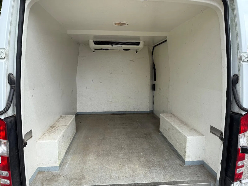 Mercedes-Benz Sprinter 313 2010 kuhlung diepfreez - Hűtős kisteherautó: 4 kép. Mercedes-Benz Sprinter 313 2010 kuhlung diepfreez - Hűtős kisteherautó: 4 kép.