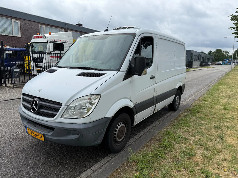 Mercedes-Benz Sprinter 313 2010 kuhlung diepfreez - Hűtős kisteherautó: 2 kép. Mercedes-Benz Sprinter 313 2010 kuhlung diepfreez - Hűtős kisteherautó: 2 kép.