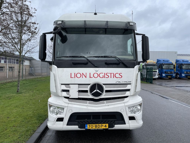 Mercedes-Benz Actros 1836 L 2-2014 bj 831.000 km - Nyergesvontató: 3 kép. Mercedes-Benz Actros 1836 L 2-2014 bj 831.000 km - Nyergesvontató: 3 kép.