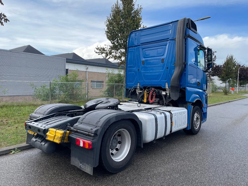 Mercedes-Benz Actros 1943 full adr 2017 only 695.000 km - Nyergesvontató: 4 kép. Mercedes-Benz Actros 1943 full adr 2017 only 695.000 km - Nyergesvontató: 4 kép.